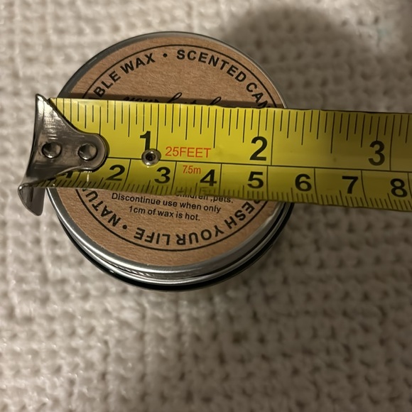 I am 29+ middle finger candle - Picture 6 of 6